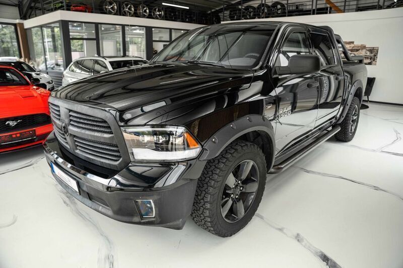 Schwarz Gebraucht 2017 Dodge Ram Abholung | 34.999 € (Fairer Preis) - Bild 1/4