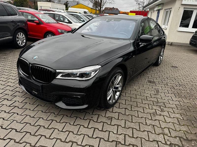 Gebraucht BMW 750 Sport Line 449 PS (330 kW) 2018 Schwarz Limousine