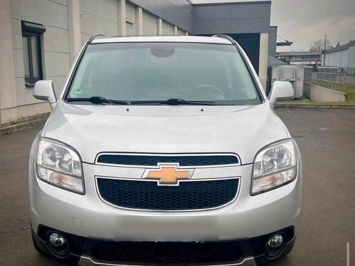Gebraucht Chevrolet Orlando 163 PS (119 kW) 2013 Silber Van / Kleinbus