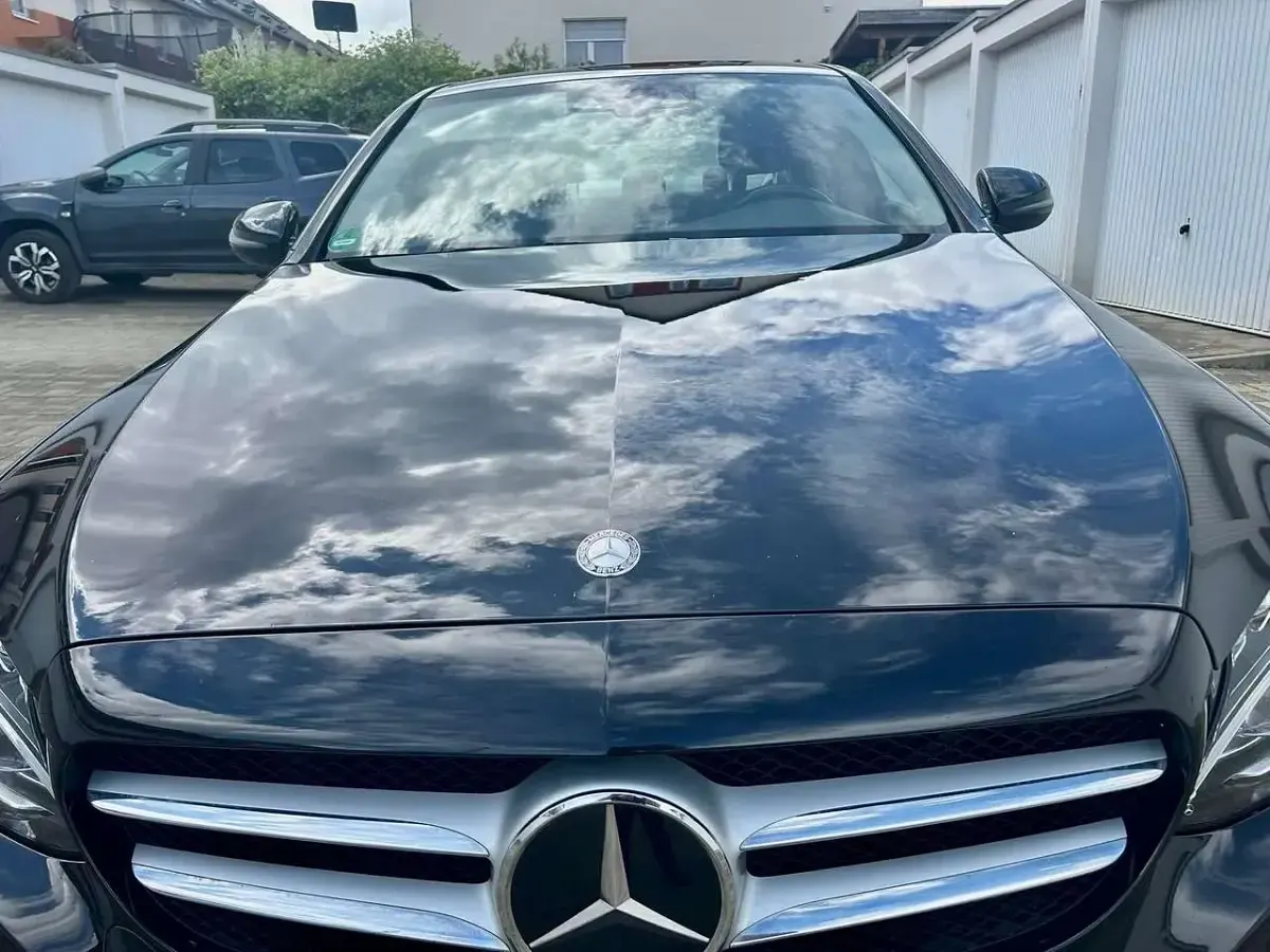 Gebraucht Mercedes C220 170 PS (125 kW) 2015 Schwarz Limousine
