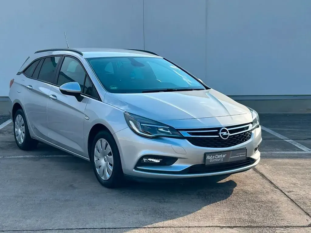 Gebraucht Opel Astra Business 105 PS (77 kW) 2018 Silber Kombi