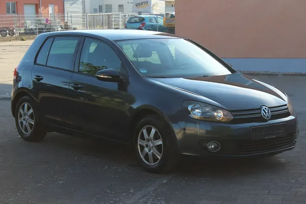 Używany VW Golf VI Team 105 KM (77 kW) 2010 Niebieski Hatchback