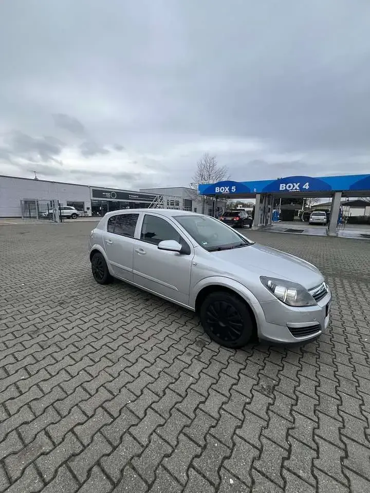 Gebraucht Opel Astra GTC 125 PS (91 kW) 2005 Limousine