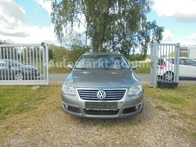 Gebraucht VW Passat Highline 140 PS (102 kW) 2007 Grau Kombi