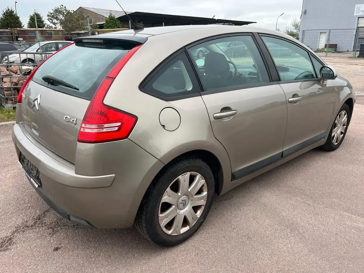 Gebraucht Citroën C4 Exclusive 118 PS (86 kW) 2009 Gold Limousine