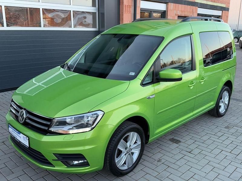 Grün Gebraucht 2019 VW Caddy Van / Kleinbus | 17.999 € (Fairer Preis) - Bild 1/4