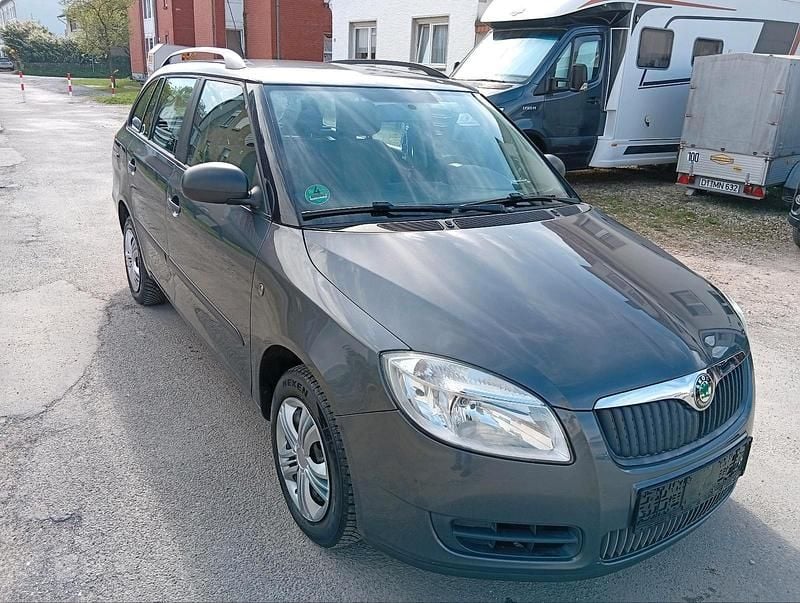 Gebraucht Skoda Fabia 69 PS (50 kW) 2009 Grau Kombi