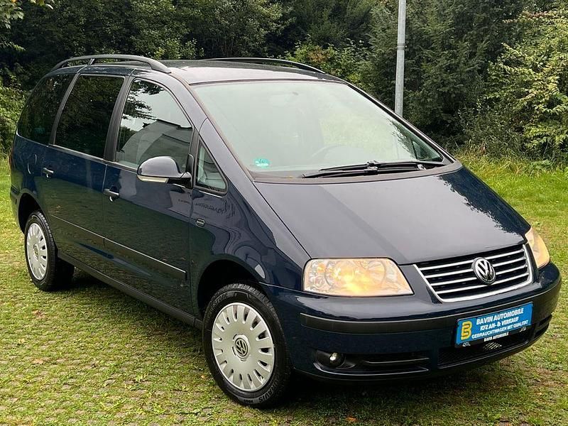 Gebraucht VW Sharan Highline 116 PS (85 kW) 2009 Blau Van / Kleinbus