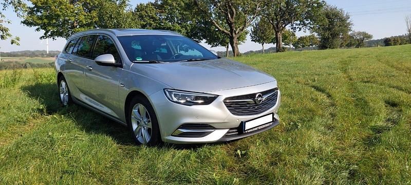 Silber Gebraucht 2018 Opel Insignia Limousine | 10.900 € (Guter Preis) - Bild 1/4