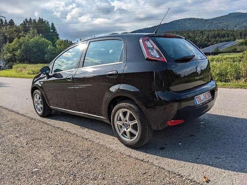 Gebraucht 2012 Fiat Punto More Kleinwagen | 3.333 € (Guter Preis) - Bild 1/4