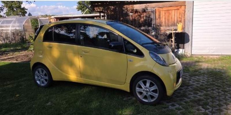 Gelb Gebraucht 2012 Citroën C-zero Kleinwagen | 1.300 € - Bild 1/3