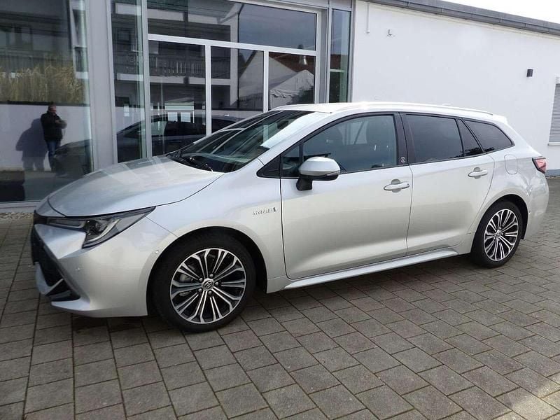 Gebraucht Toyota Corolla Team 184 PS (135 kW) 2020 Silber Kombi