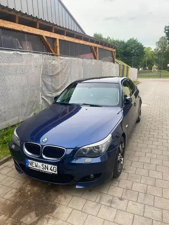Gebraucht BMW 523 M Sport 190 PS (139 kW) 2007 Blau Limousine