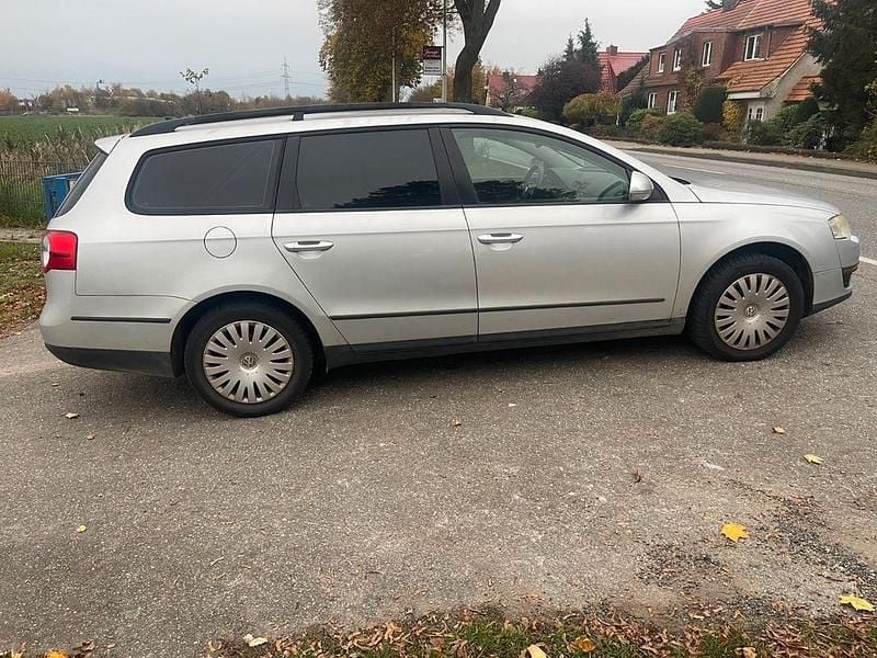 Gebraucht VW Passat Trendline 105 PS (77 kW) 2008 Silber Kombi