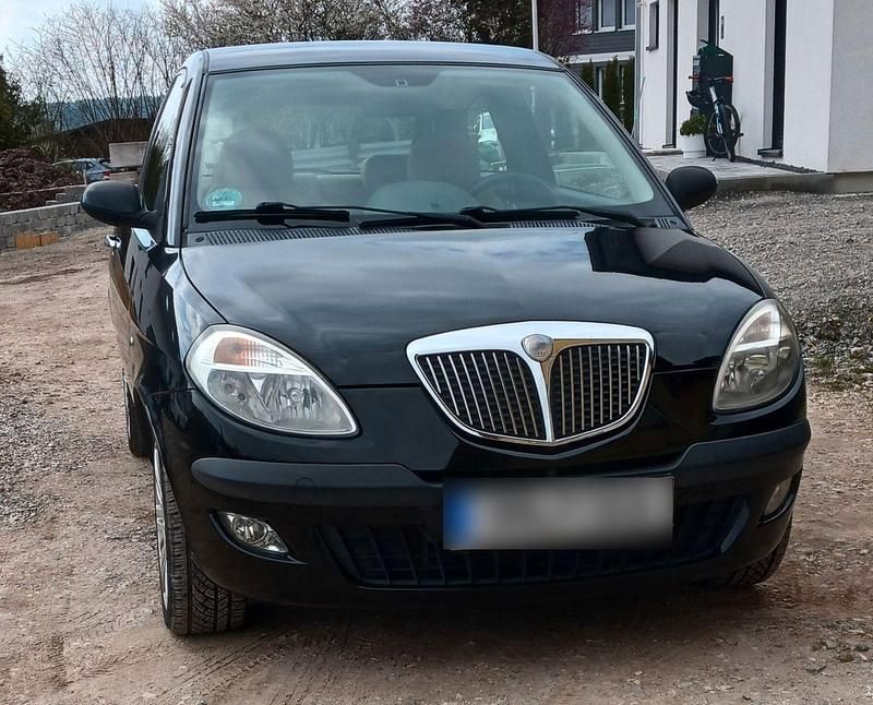Gebraucht Lancia Ypsilon 80 PS (58 kW) 2006 Schwarz Kleinwagen