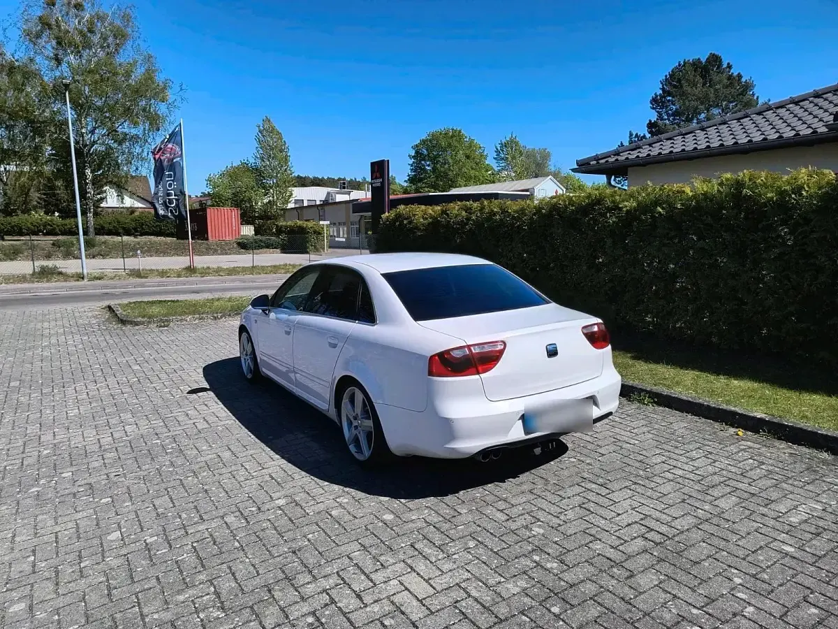Usata Seat Exeo 200 CV (147 kW) 2010 Bianco Berlina