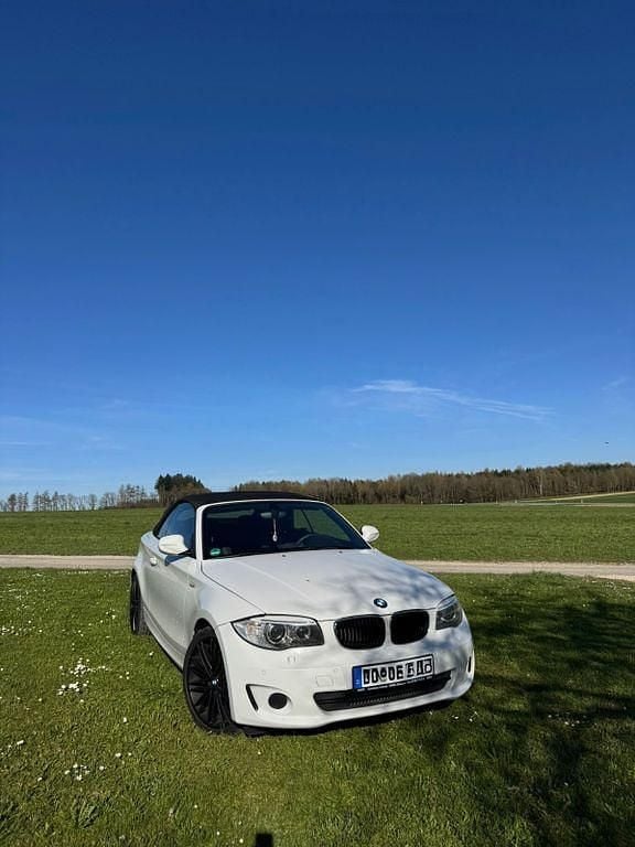 Gebraucht BMW 118 Cabriolet 143 PS (105 kW) 2013 Weiß Cabrio