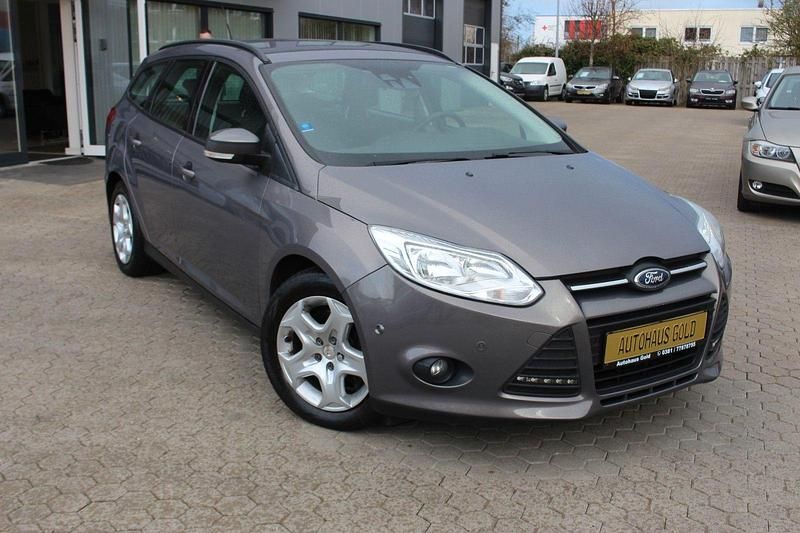Gebraucht Ford Focus Trend 150 PS (110 kW) 2011 Braun Kombi
