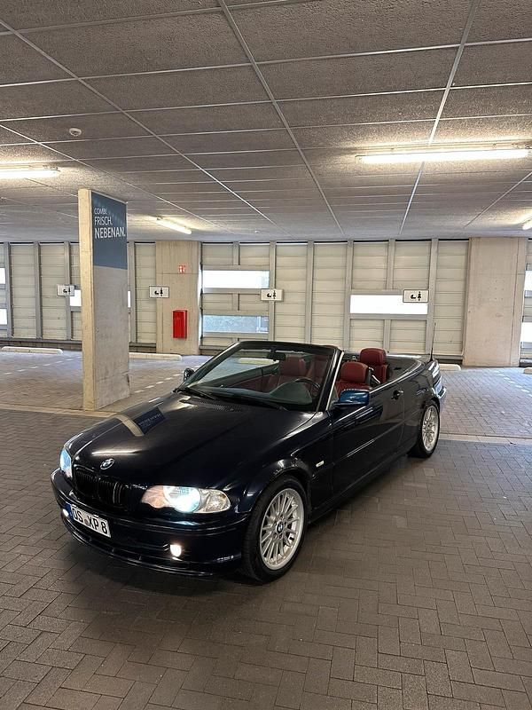 Blau Gebraucht 2001 BMW 320 Cabriolet Cabrio | 4.500 € (Superpreis) - Bild 1/4
