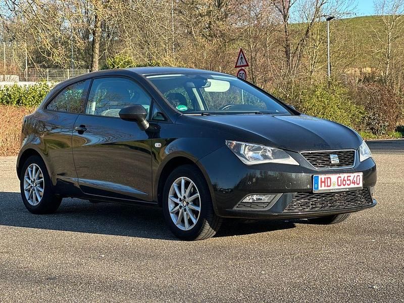 Schwarz Gebraucht 2017 Seat Ibiza SC Style Kleinwagen | 8.390 € - Bild 1/4