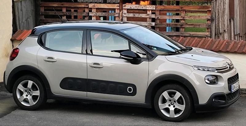 Beige Gebraucht 2018 Citroën C3 Shine Kleinwagen | 9.600 € (Fairer Preis) - Bild 1/4