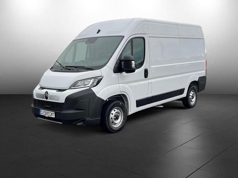 Weiã Gebraucht 2023 Citroën Jumper Van / Kleinbus | 25.980 € (Fairer Preis) - Bild 1/1
