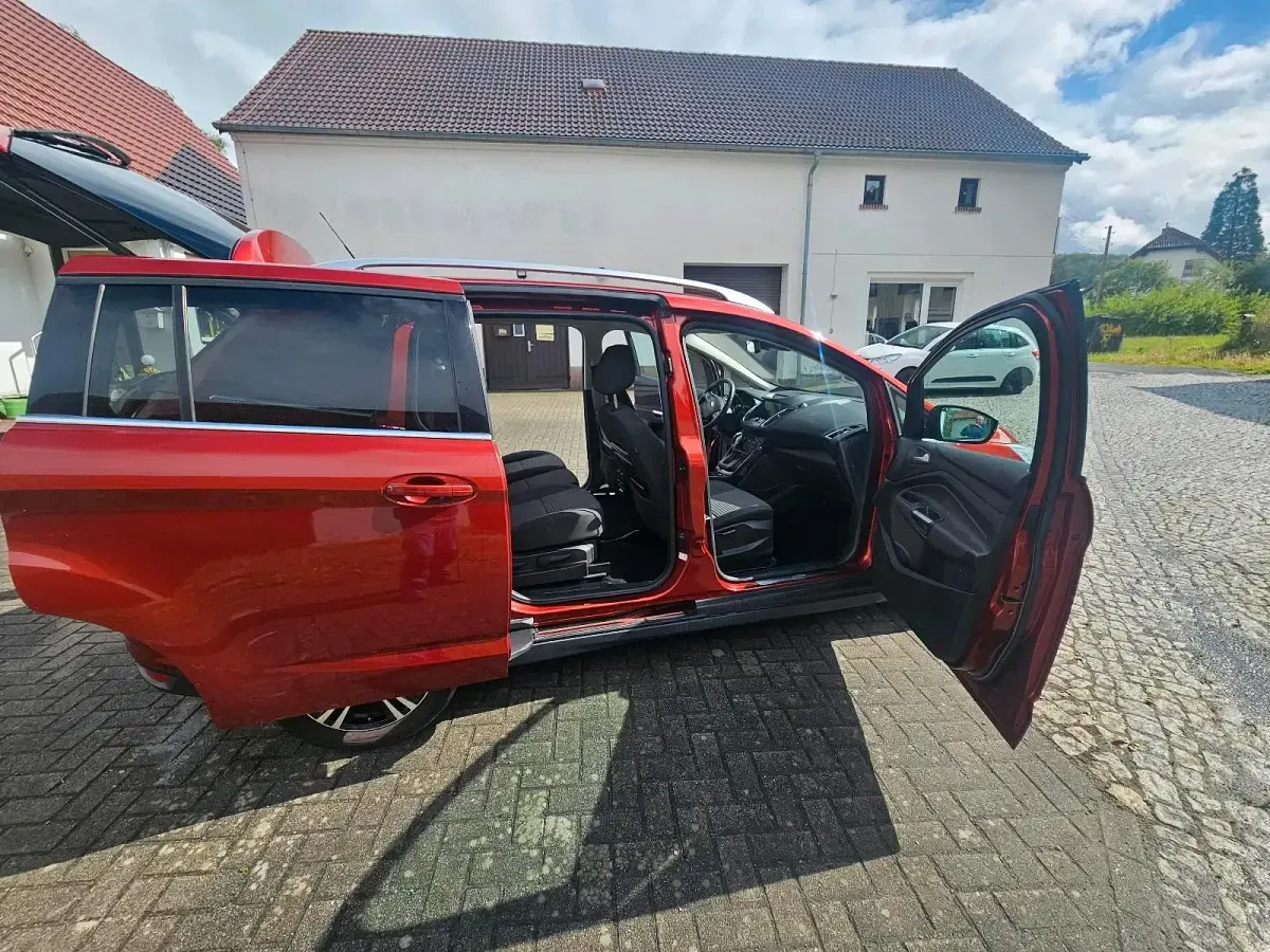 Gebraucht Ford C-MAX Trend 150 PS (110 kW) 2015 Rot Van / Kleinbus
