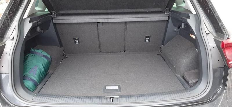 Gebraucht VW Tiguan R-line 150 PS (110 kW) 2016 Schwarz SUV