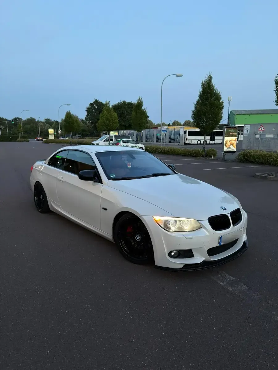 Gebraucht BMW 330 Cabriolet Performance 340 PS (250 kW) 2011 Weiß Cabrio