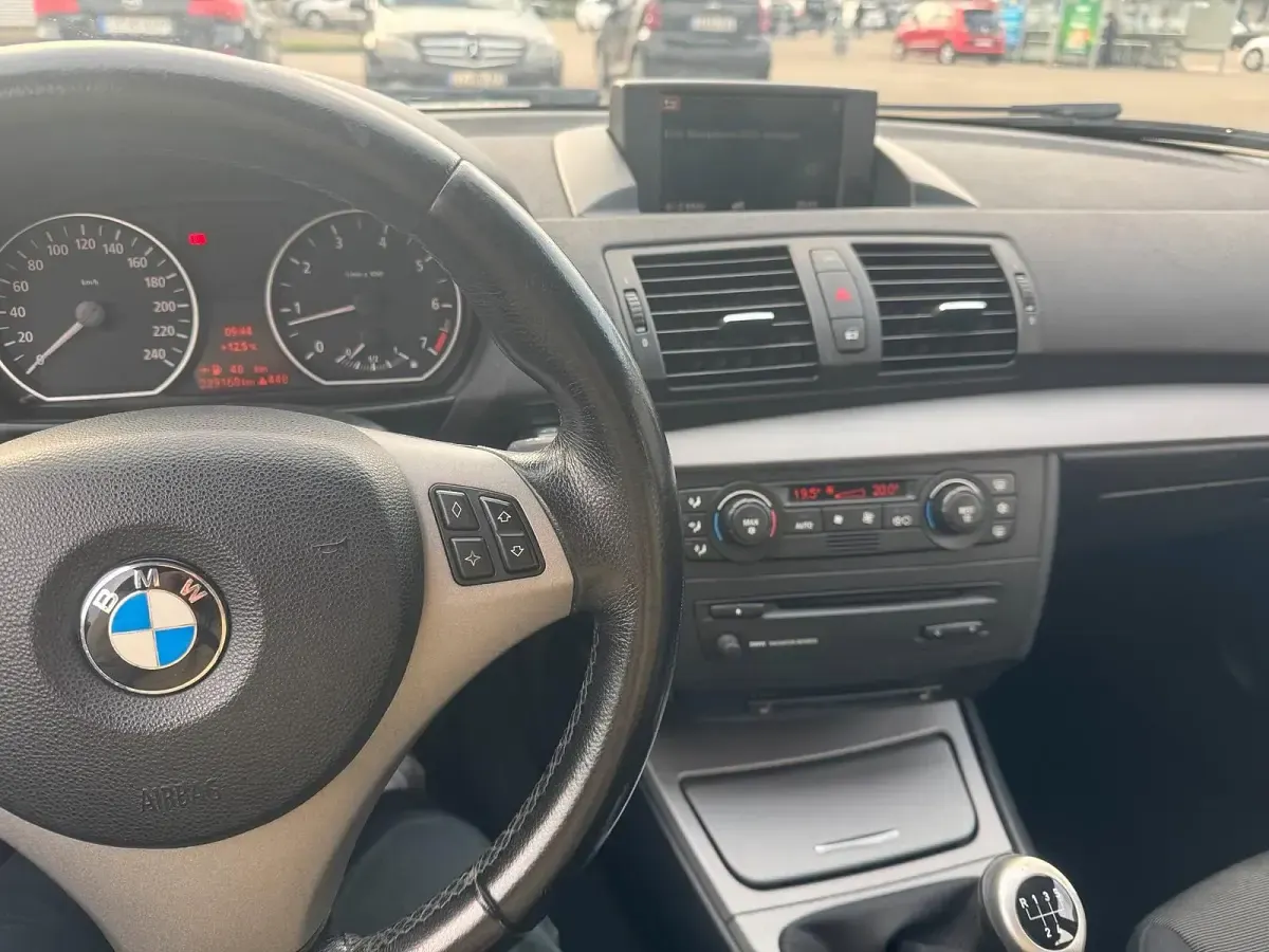 Gebraucht BMW 116 116 PS (85 kW) 2006 Grau Kleinwagen