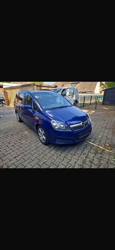 Blau Gebraucht 2006 Opel Zafira Van / Kleinbus | 700 € (Guter Preis) - Bild 1/4