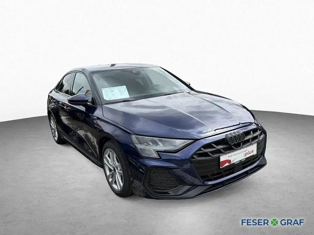 Gebraucht Audi A3 S-Line 150 PS (110 kW) 2025 Navarrablau metallic Limousine