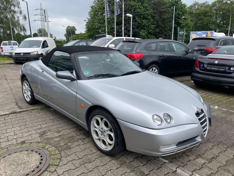 Gebraucht Alfa Romeo Spider 165 PS (121 kW) 2004 Silber Cabrio