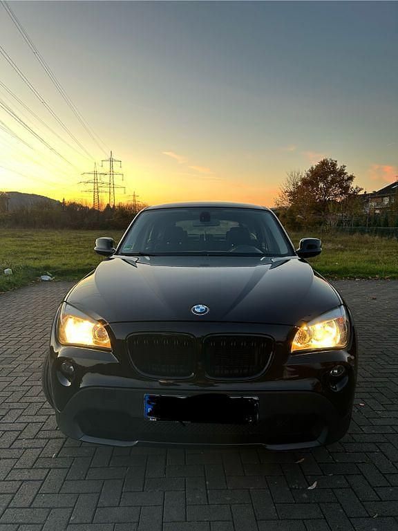 Gebraucht BMW X1 143 PS (105 kW) 2010 Schwarz SUV