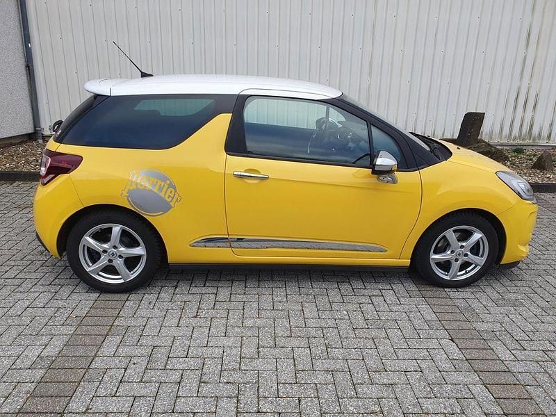 Gebraucht Citroën DS3 Sport Chic 165 PS (121 kW) 2017 Gelb Kleinwagen