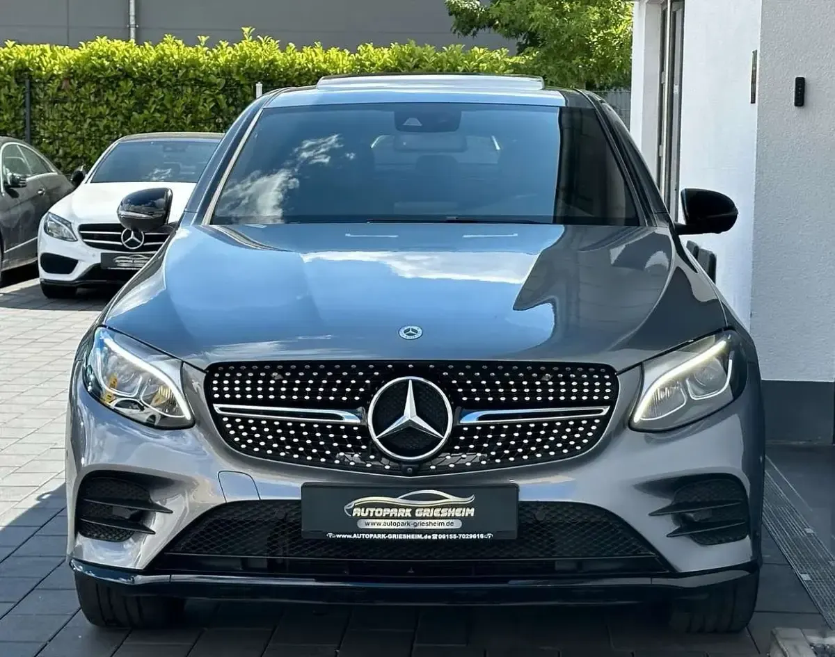 Gebraucht Mercedes GLC250 AMG 204 PS (150 kW) 2019 Selenitgrau Coupé