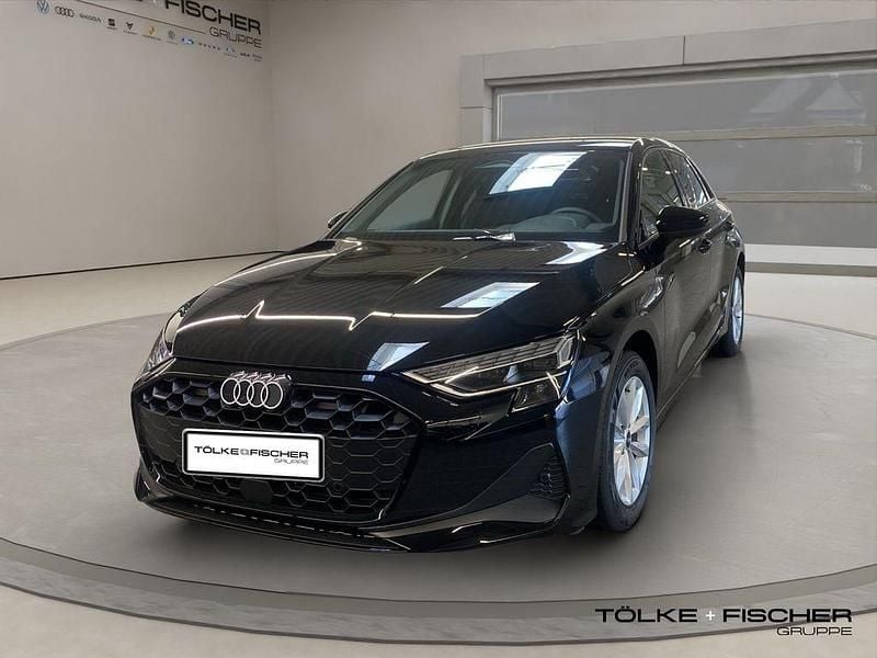 Gebraucht Audi A3 150 PS (110 kW) 2026 Schwarz Limousine