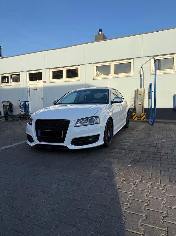 Gebraucht Audi S3 Sport 265 PS (194 kW) 2009 Weiß Limousine