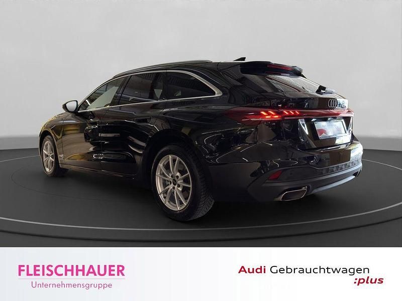 Gebraucht Audi A5 Sport 204 PS (150 kW) 2025 Mythosschwarz metallic Coupé
