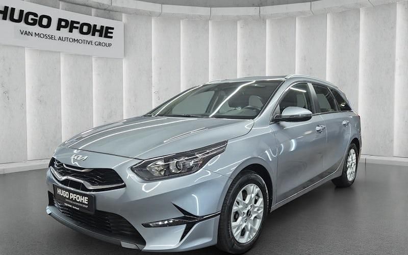 Silber Gebraucht 2023 Kia Ceed Sportswagon Vision Kombi | 18.500 € (Fairer Preis) - Bild 1/4