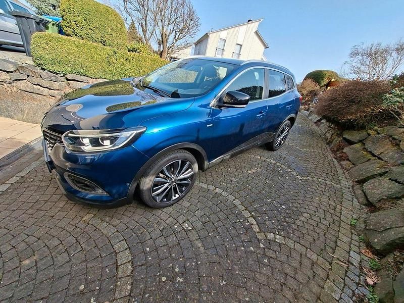Gebraucht Renault Kadjar Bose Edition 140 PS (102 kW) 2019 Blau SUV