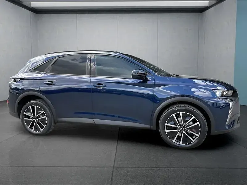 Neu DS Automobiles DS7 Crossback 131 PS (96 kW) 2025 Grau SUV