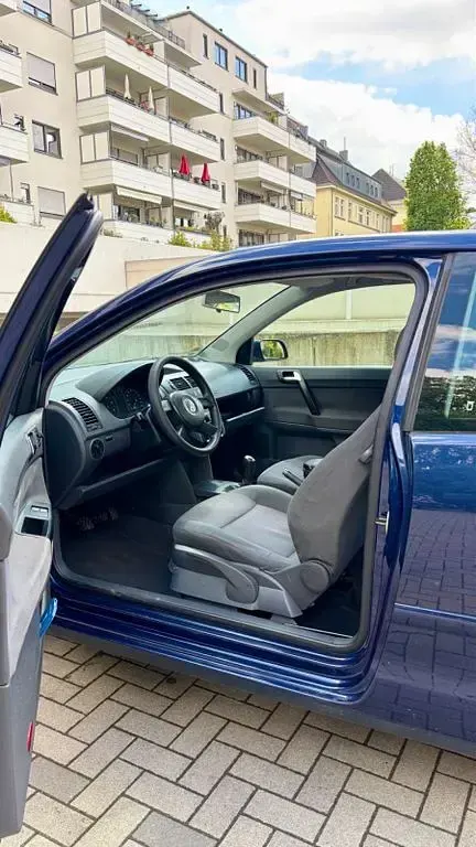 Gebraucht VW Polo 54 PS (39 kW) 2004 Blau Kleinwagen