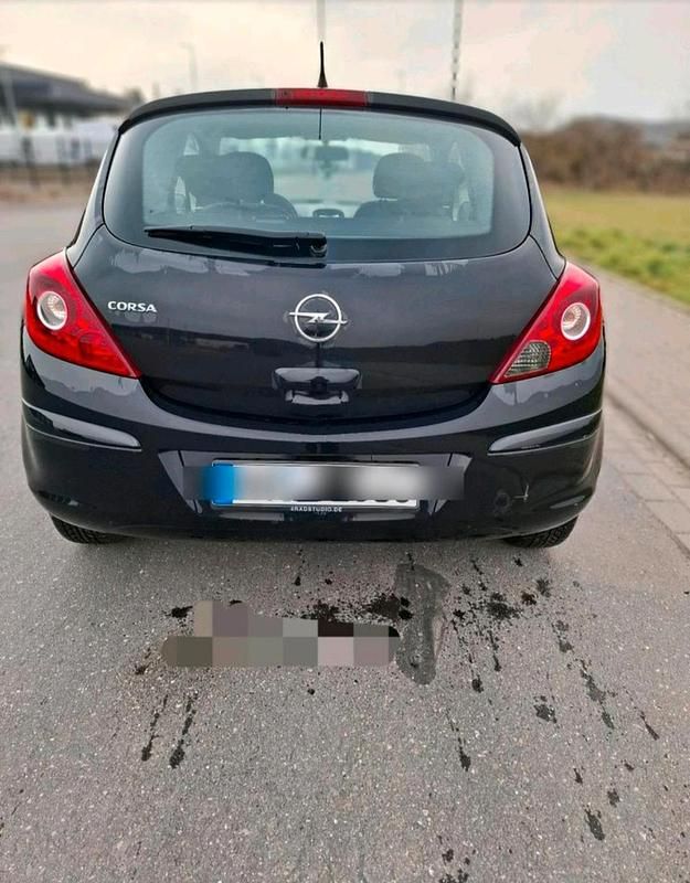 Second-hand Opel Corsa 90 CP (66 kW) 2009 Negru Hatchback