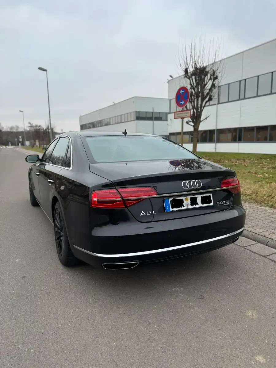 Gebraucht Audi A8L 262 PS (192 kW) 2015 Schwarz Limousine