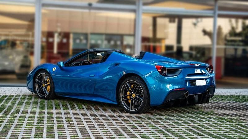 Second-hand Ferrari 488 669 CP (492 kW) 2018 Cabrio