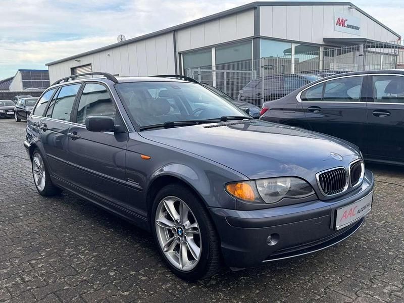 Grau Gebraucht 2002 BMW 320 Sport Line Kombi | 1.950 € (Superpreis) - Bild 1/4