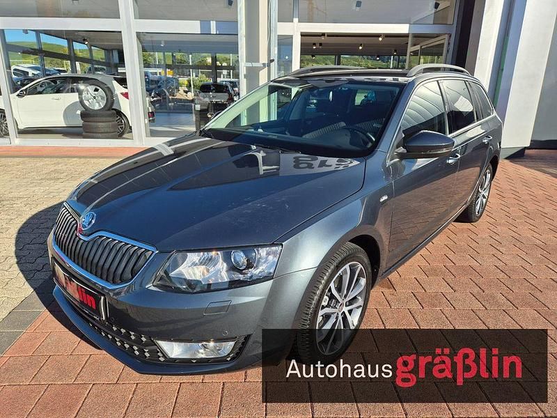 Grau Gebraucht 2015 Skoda Octavia Kombi | 13.900 € (Fairer Preis) - Bild 1/3