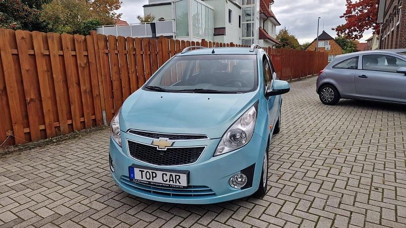 Blau Gebraucht 2010 Chevrolet Spark LS Kleinwagen | 4.300 € (Etwas zu teuer) - Bild 1/4