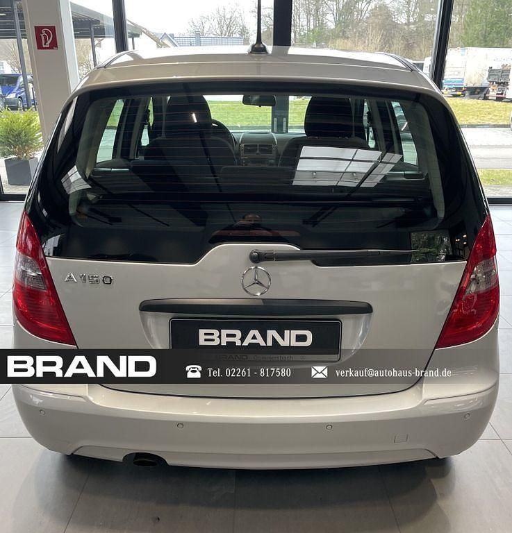 Gebraucht Mercedes A150 95 PS (69 kW) 2009 Silber Limousine